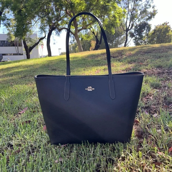 COACH CITY TOTE CR111 IMBLK - Picture 1 of 11